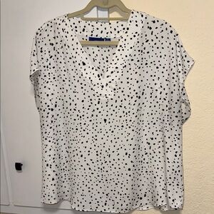 Apt. 9 Black and White Speckled V-Neck Blouse